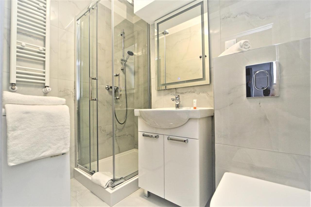 גדינייה Apartament Swietojanska Przy Nabrzezu By Noclegi Renters מראה חיצוני תמונה
